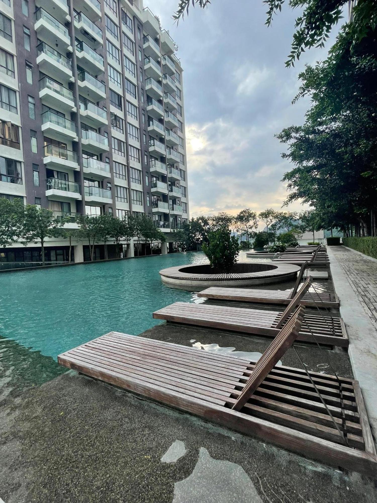 Urban 360 Studio Love Rara Suite Homestay Batu Caves Esterno foto