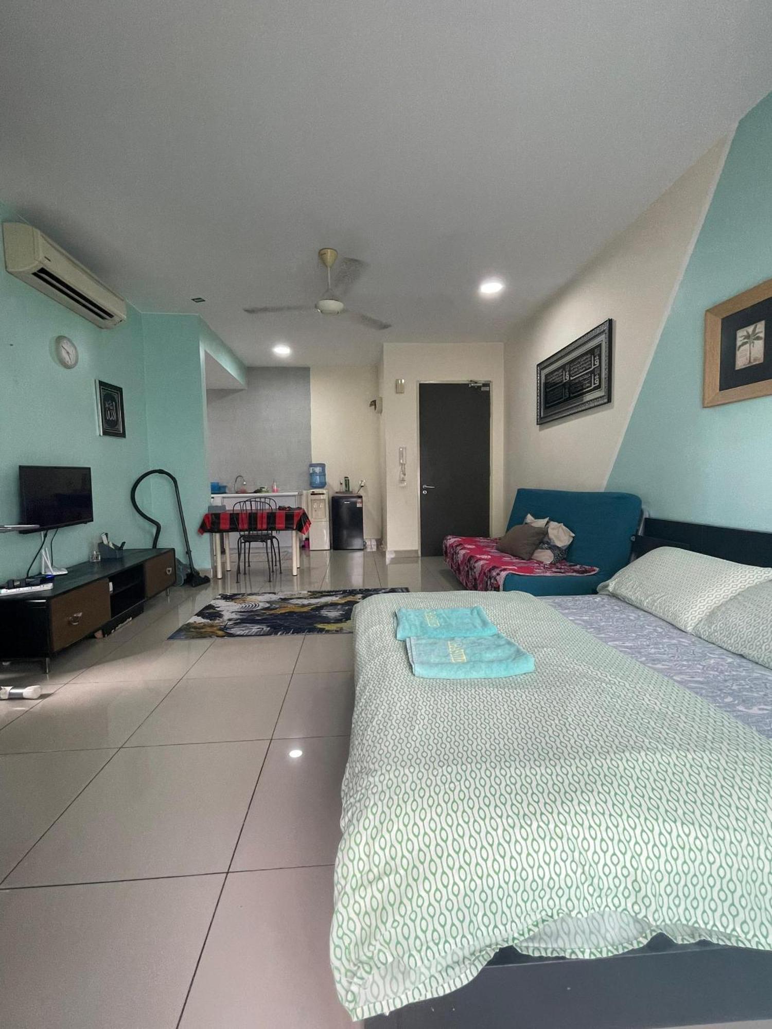 Urban 360 Studio Love Rara Suite Homestay Batu Caves Esterno foto