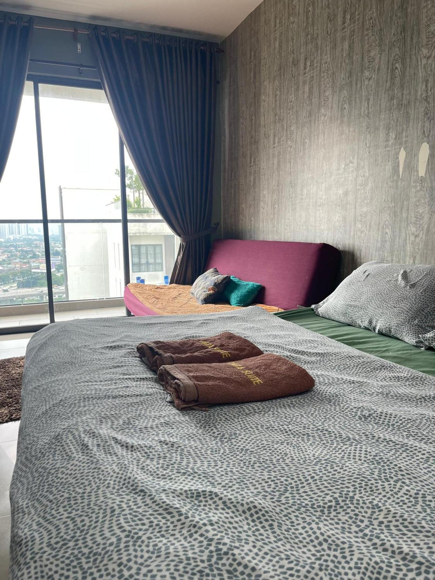 Urban 360 Studio Love Rara Suite Homestay Batu Caves Esterno foto